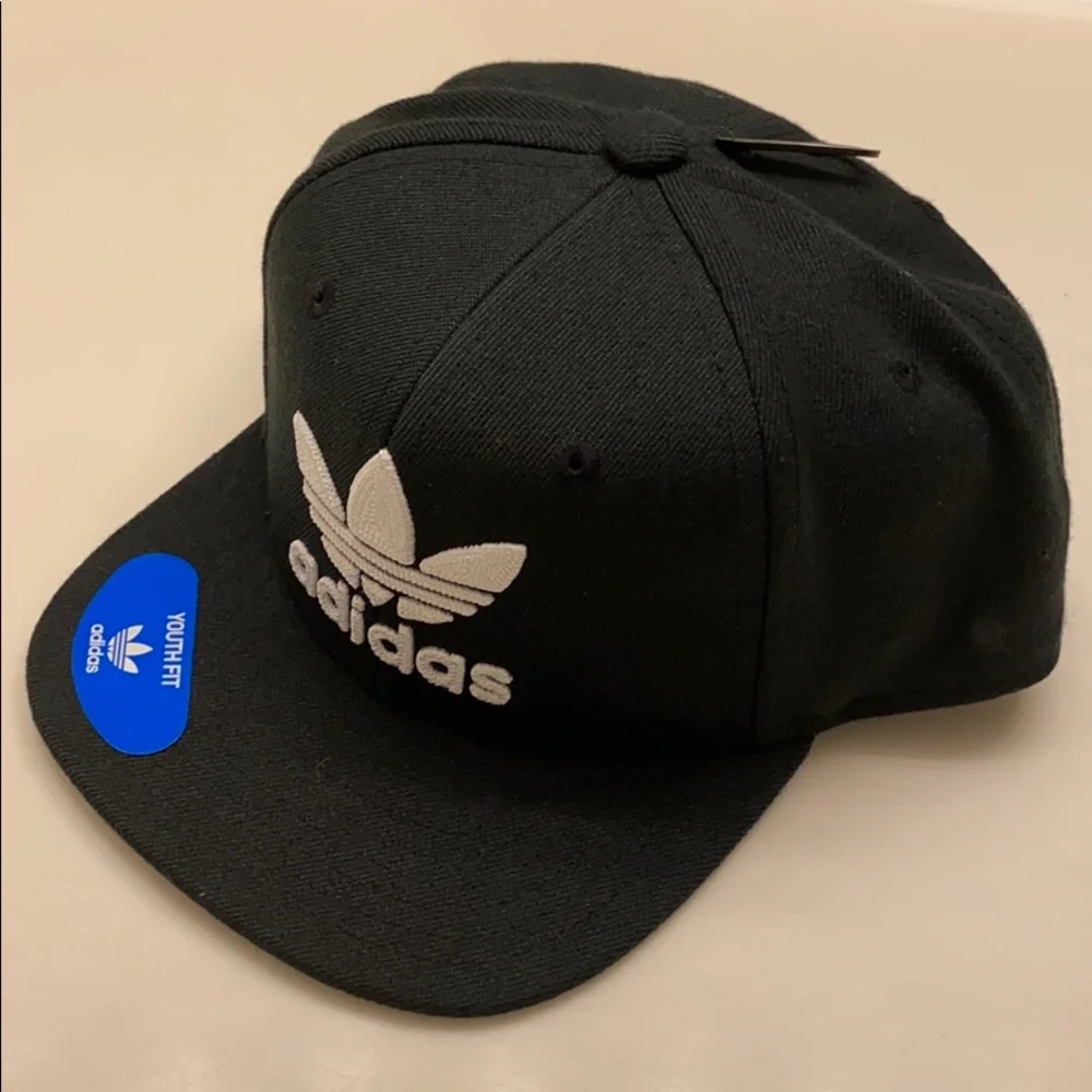 Adidas kids SnapBack cap